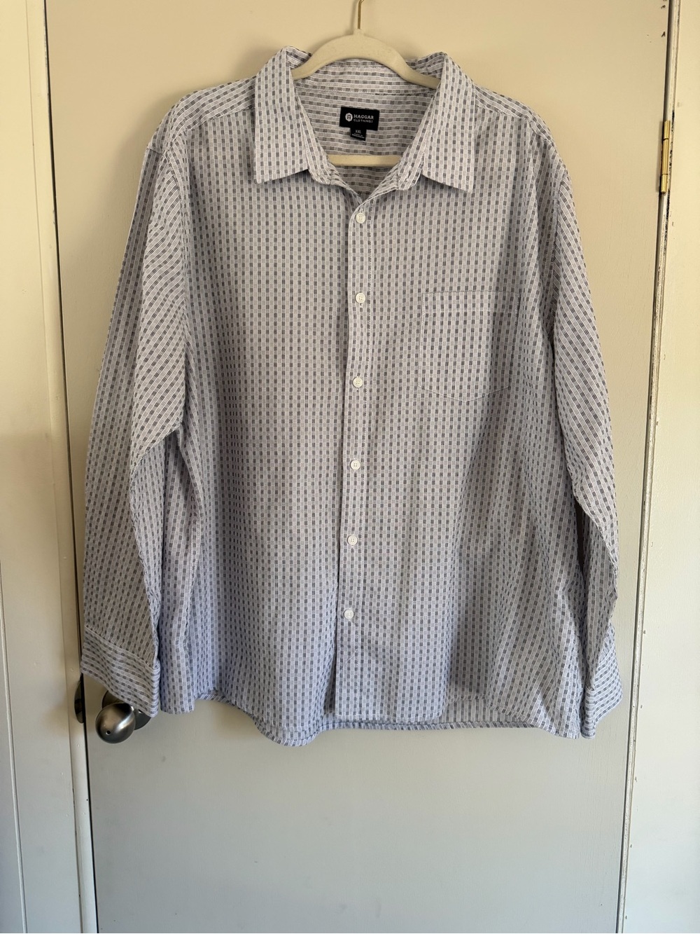 Haggar Clothing Light Blue Patterned Men's Button-Up Shirt